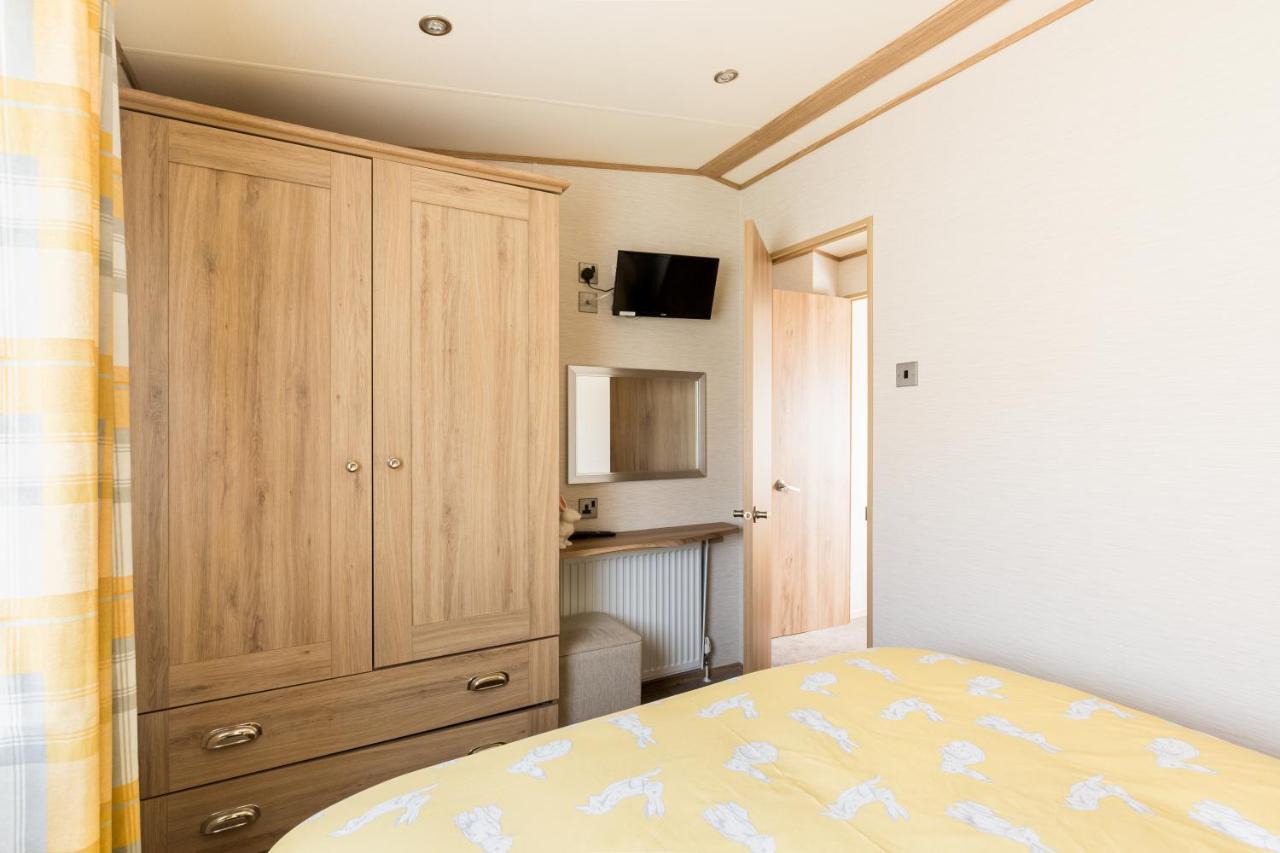 Cottontail Lodge - Hot Tub - Pet Friendly South Cerney Exterior foto